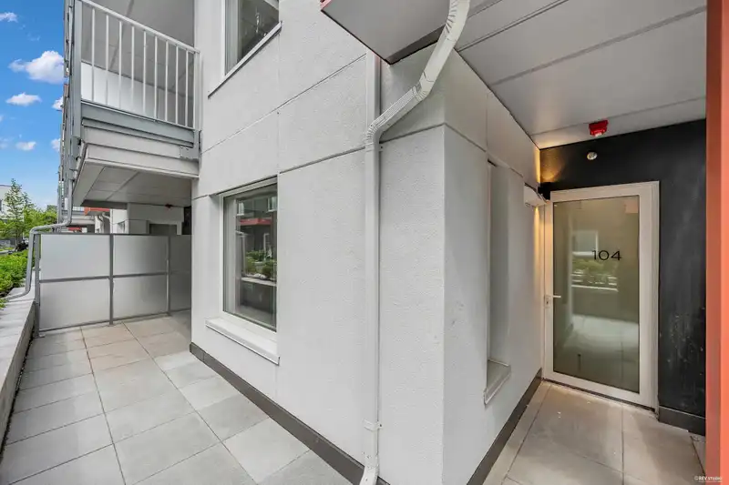 104 2250 E 1ST AVENUE - photo 1 of 40