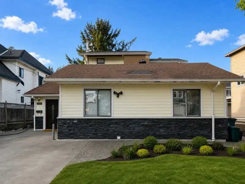 14115 110 AVENUE - photo 1 of 34