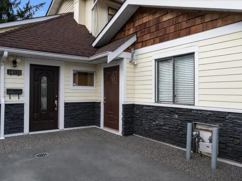 14115 110 AVENUE - photo 4 of 34