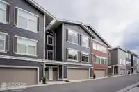 37 8371 202B STREET - thumbnail 1