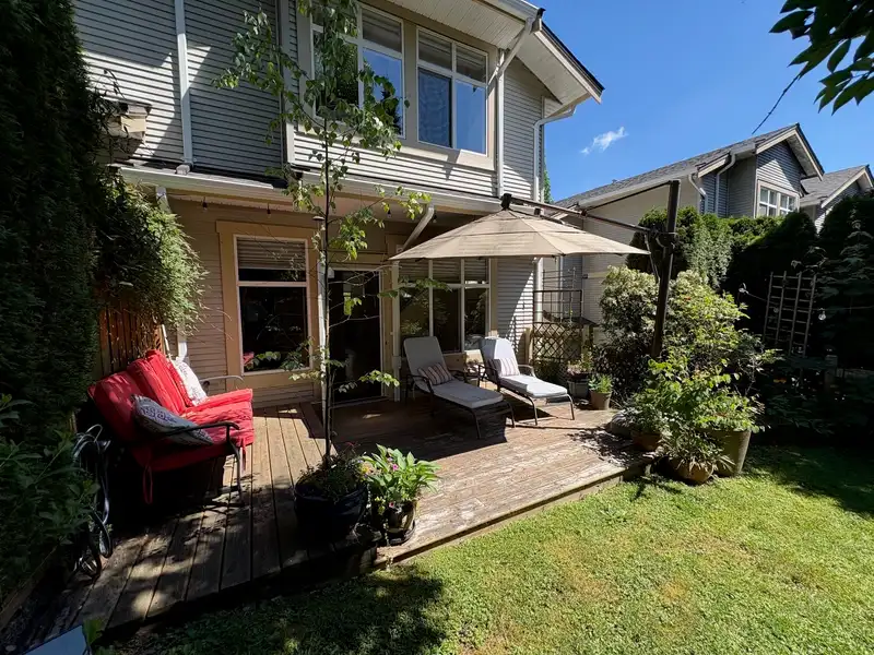 6 14959 58 AVENUE - photo 4 of 36