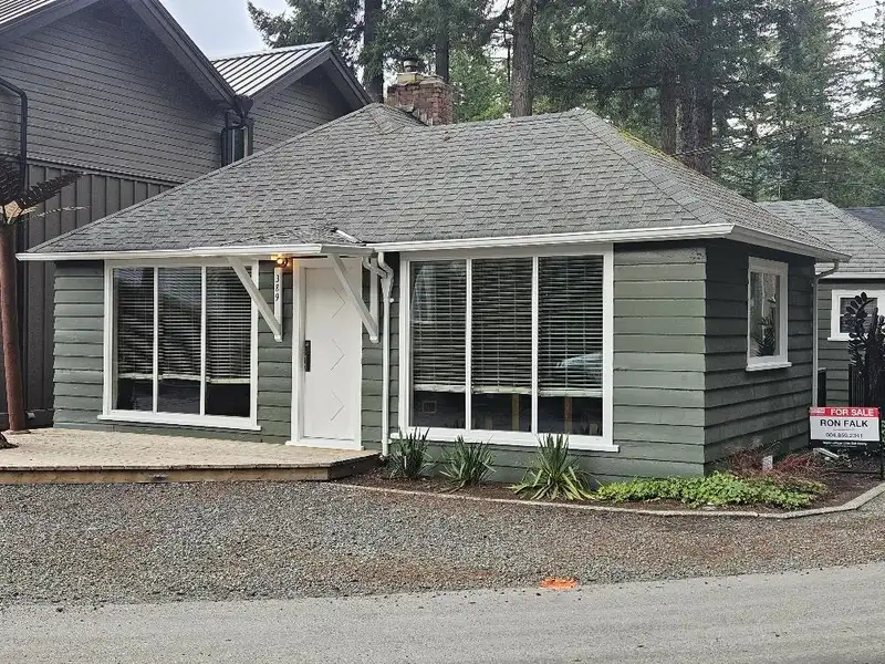 389 ALDER ST STREET - photo 4 of 29