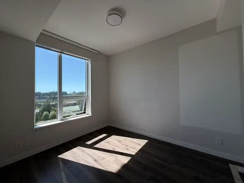1310 3487 BINNING ROAD - photo 4 of 18
