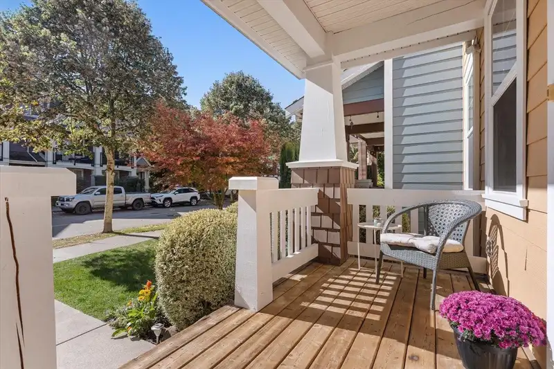 2 45142 NICOMEN CRESCENT - photo 3 of 36