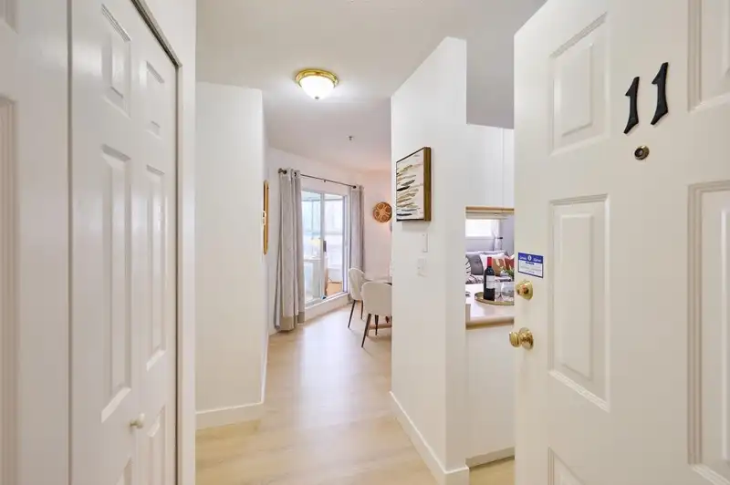 11 1328 W 73RD AVENUE - photo 2 of 24