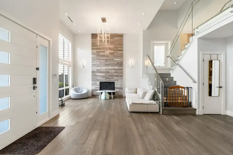 4480 LANCELOT DRIVE - photo 3 of 34