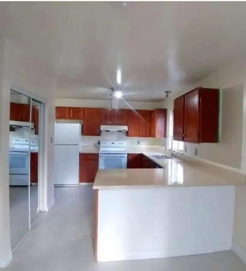 5512 DOMINION STREET - photo 3 of 11