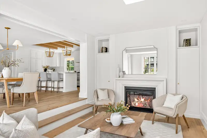 8883 HUDSON BAY STREET - photo 1 of 40