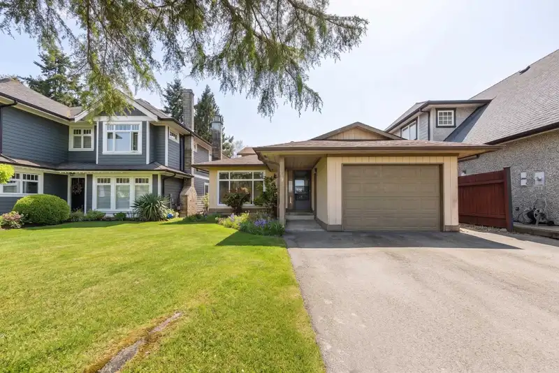 11491 LAPWING CRESCENT - photo 1 of 29
