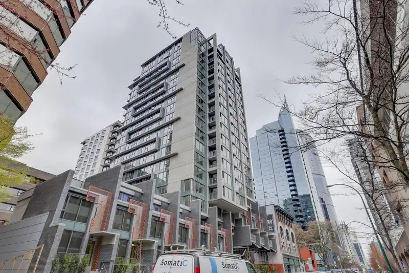 1903 1133 HORNBY STREET - photo 4 of 12