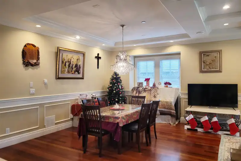 2228 W 22ND AVENUE - photo 3 of 18