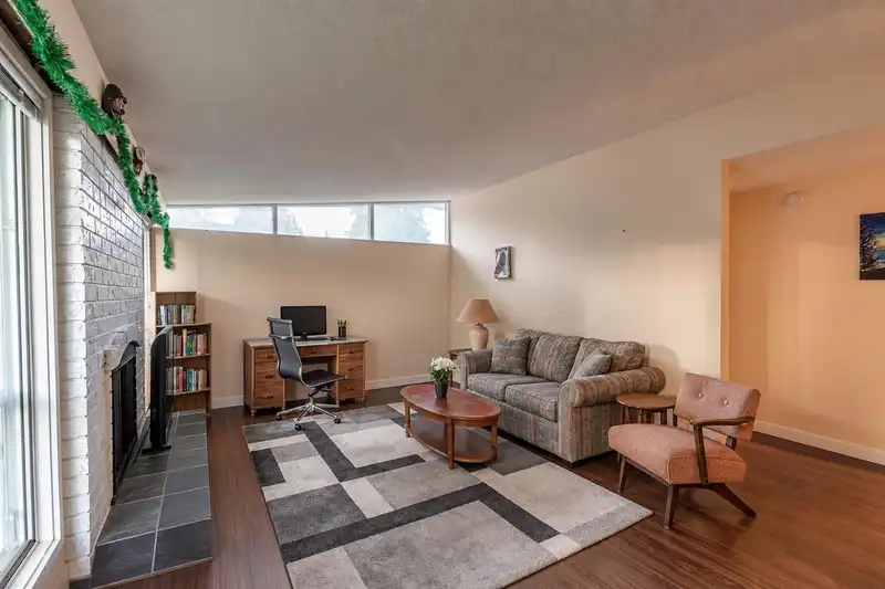 9704 131 STREET - photo 2 of 16