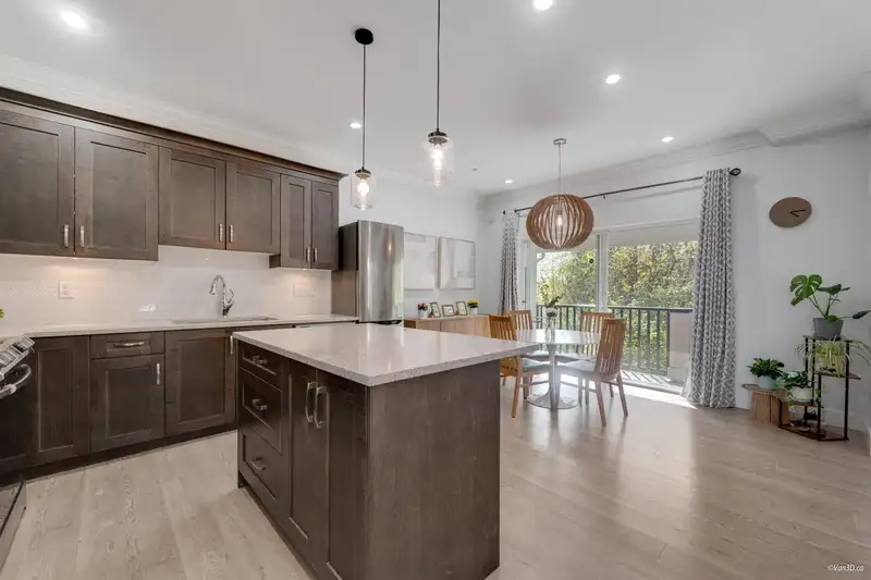 4 21017 76 AVENUE - photo 4 of 39