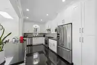101 910 DELESTRE AVENUE - thumbnail 11