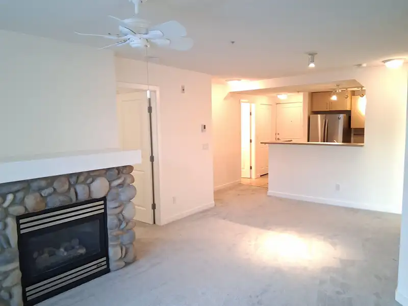 332 5700 ANDREWS ROAD - photo 3 of 40