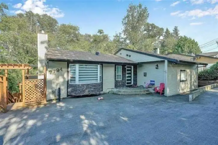 7794 141B STREET - photo 1 of 40