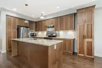 32 7059 210 STREET - thumbnail 4