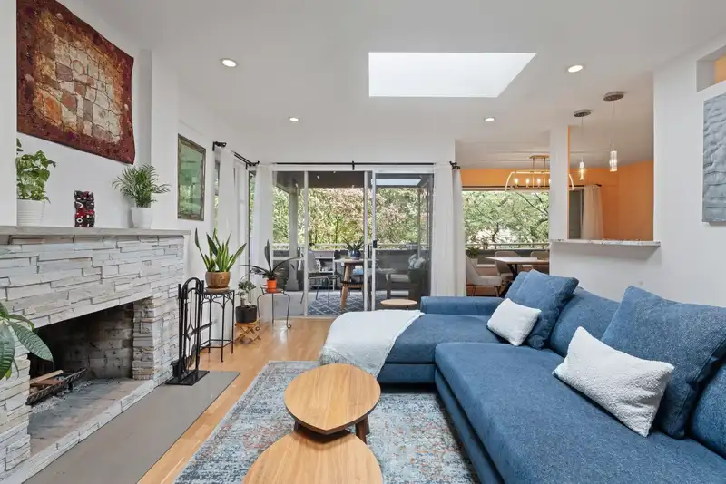 304 1777 W 13TH AVENUE - photo 1 of 37