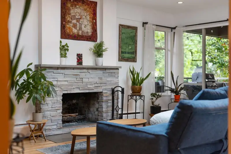 304 1777 W 13TH AVENUE - photo 3 of 37