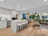 608 3018 ST GEORGE STREET - thumbnail 4
