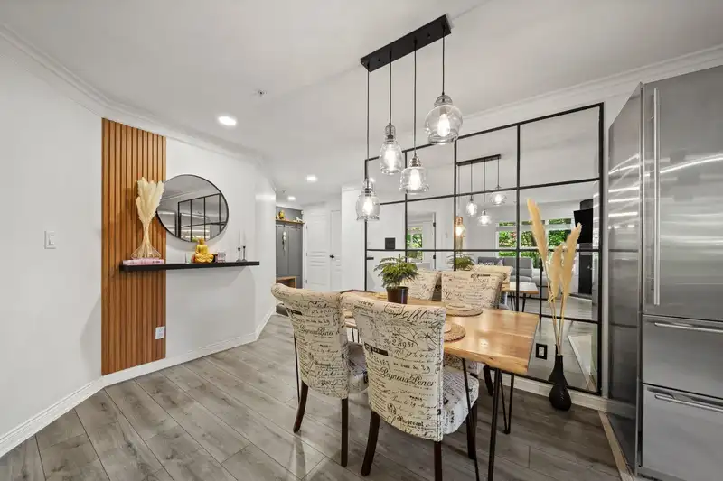 303 8115 121A STREET - photo 3 of 26