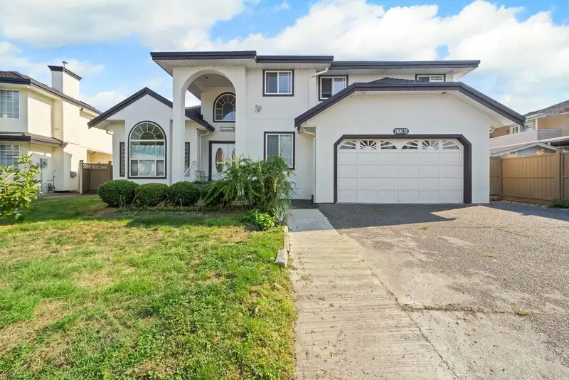13356 59 AVENUE - photo 1 of 25