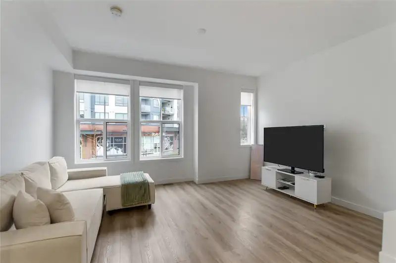 4 7937 206 STREET - photo 4 of 27
