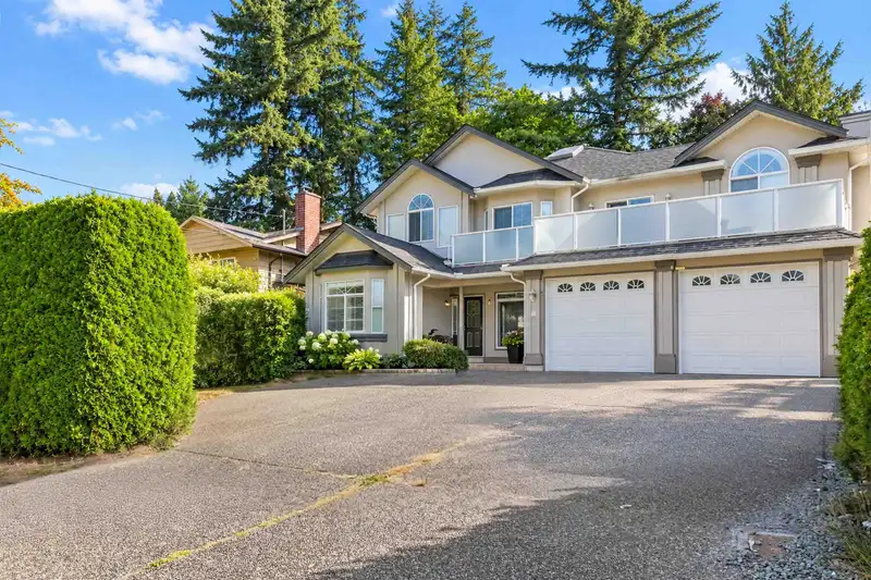 8868 112 STREET - photo 2 of 36