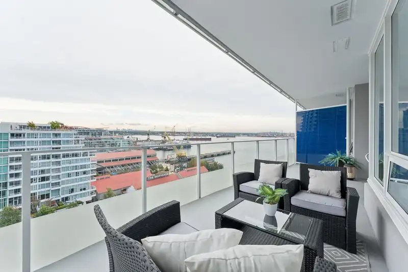 1208 118 CARRIE CATES COURT - photo 3 of 40