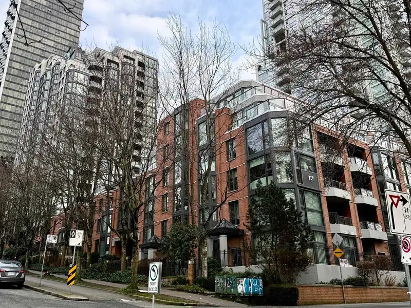 203 1488 HORNBY STREET - photo 1 of 40
