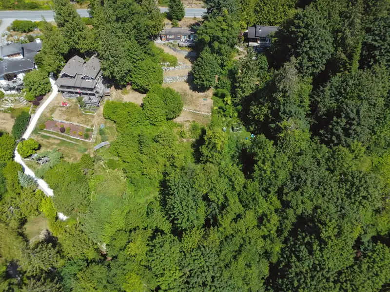 7949 REDROOFFS ROAD - photo 2 of 38
