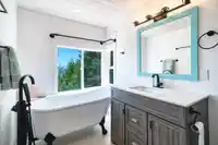 7949 REDROOFFS ROAD - thumbnail 17