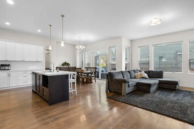 27557 27A AVENUE - photo 4 of 40
