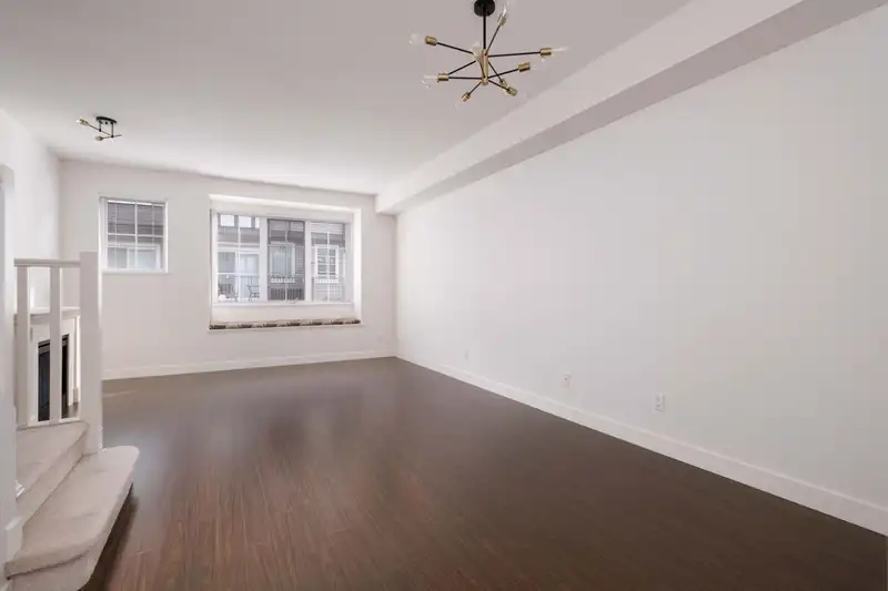 24 8533 CUMBERLAND PLACE - photo 2 of 33