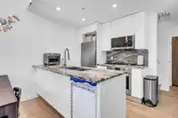 2021 W 10TH AVENUE - thumbnail 7
