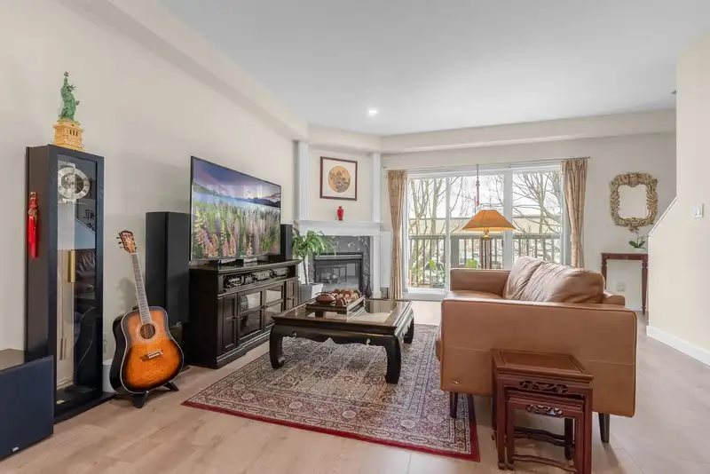 7 11888 MELLIS DRIVE - photo 2 of 33