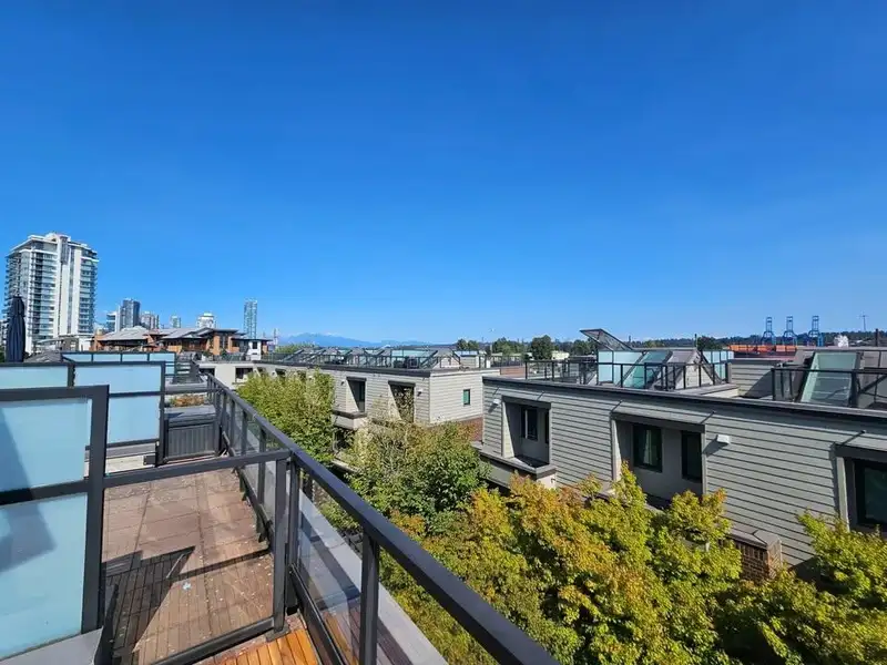 5 230 SALTER STREET - photo 3 of 30