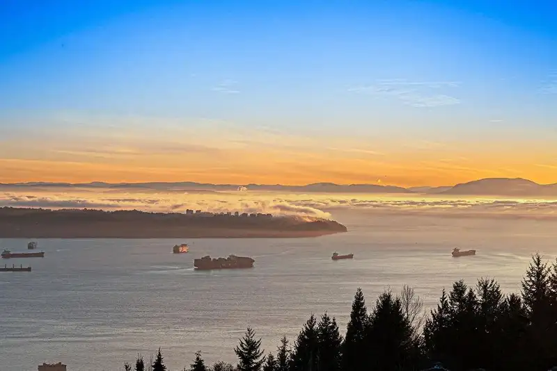 1626 PINECREST DRIVE - photo 1 of 29