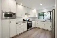 106 511 GATENSBURY STREET - thumbnail 2