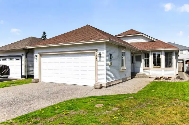 20673 W RIVER ROAD - photo 1 of 40