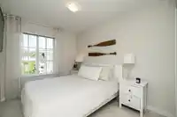 121 5551 ADMIRAL WAY - thumbnail 16