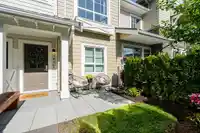 121 5551 ADMIRAL WAY - thumbnail 3