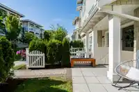 121 5551 ADMIRAL WAY - thumbnail 4
