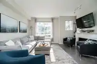 121 5551 ADMIRAL WAY - thumbnail 6