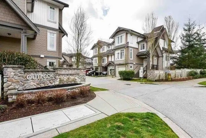 14 8250 209B STREET - photo 1 of 9