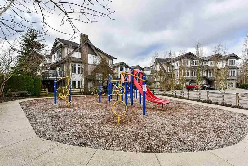 14 8250 209B STREET - photo 4 of 9