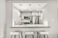 604 2959 GLEN DRIVE - thumbnail 5