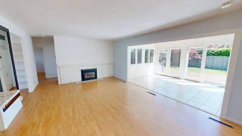 1567 MCBRIDE STREET - photo 4 of 26