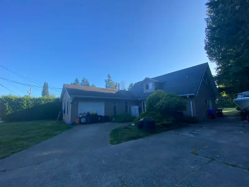 7501 113 STREET - photo 3 of 5