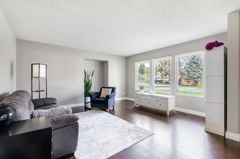 12946 66A AVENUE - photo 3 of 33
